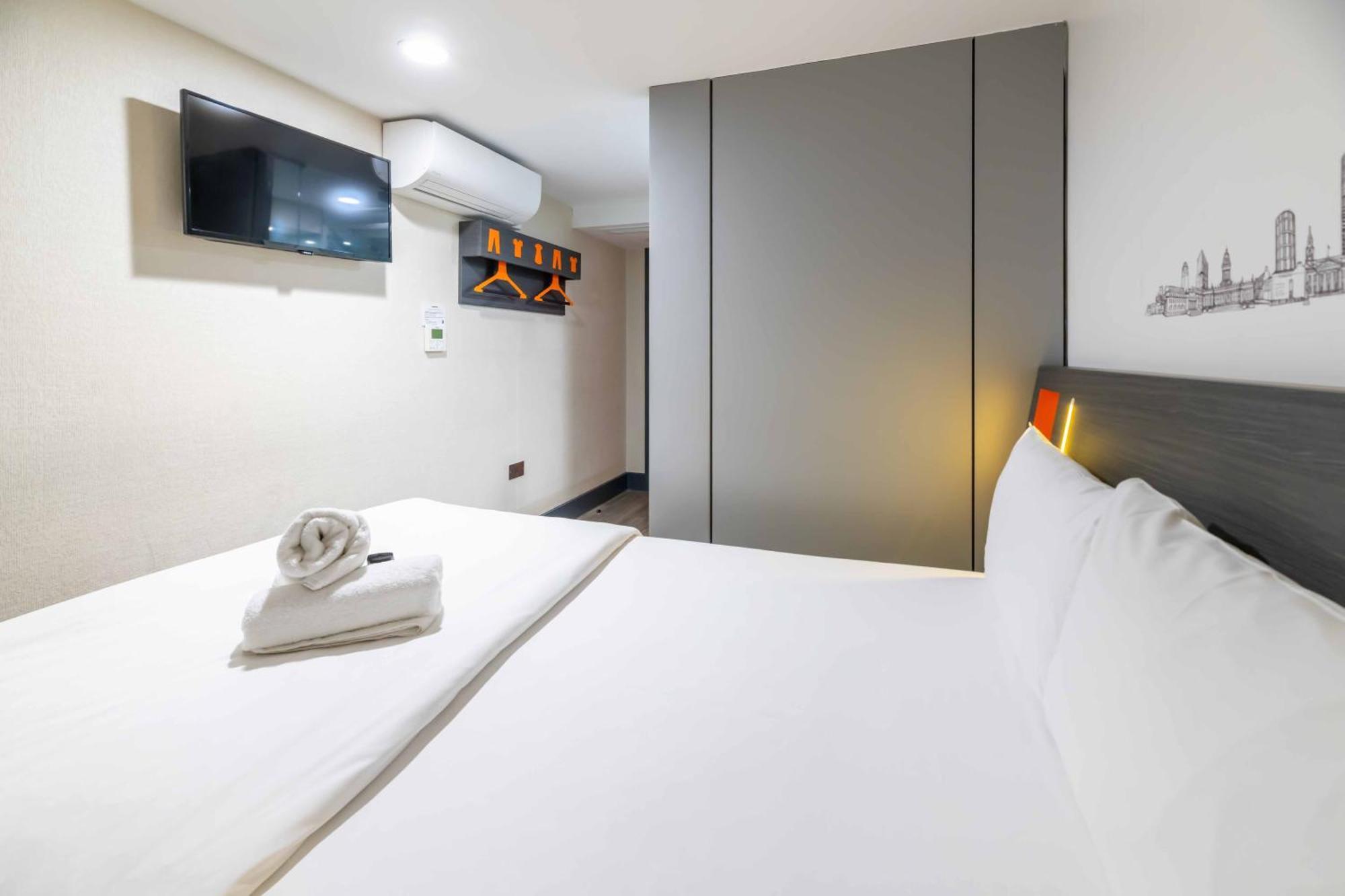 Easyhotel Hotel 3*