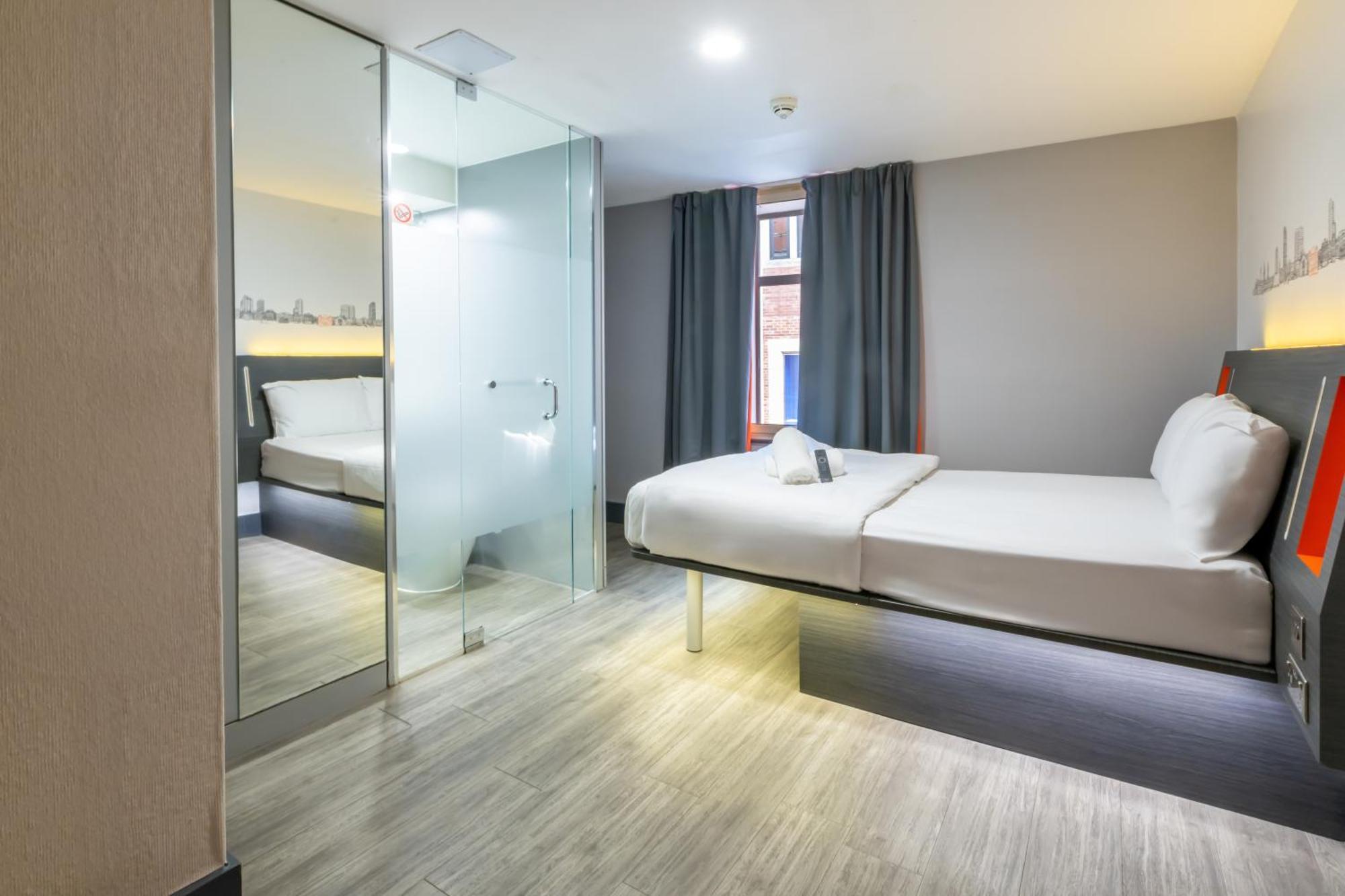 Easyhotel 3* Leeds (West Yorkshire)