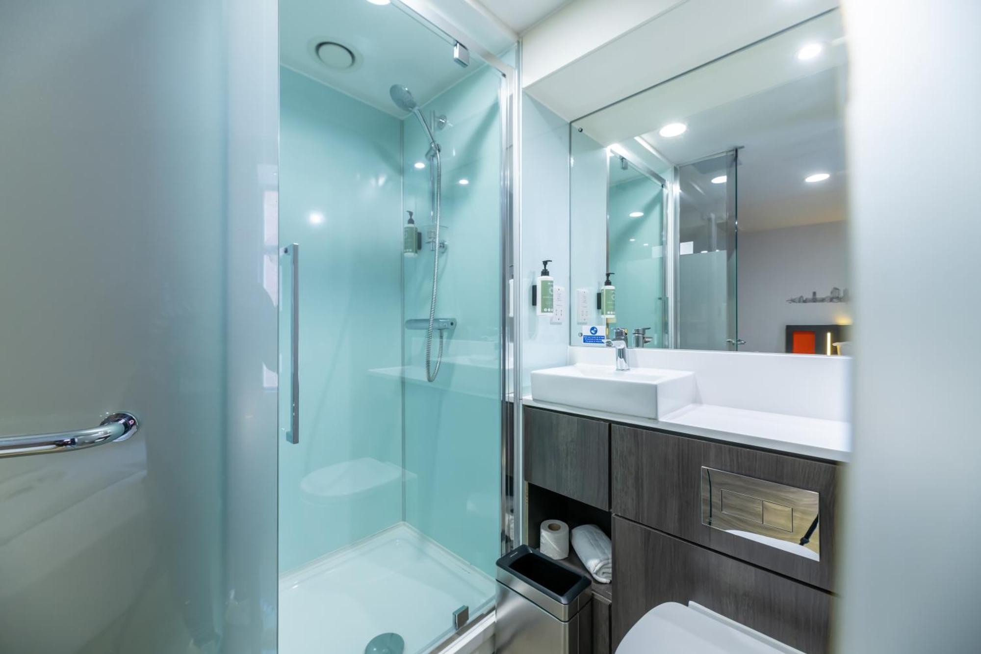 Easyhotel Hotel