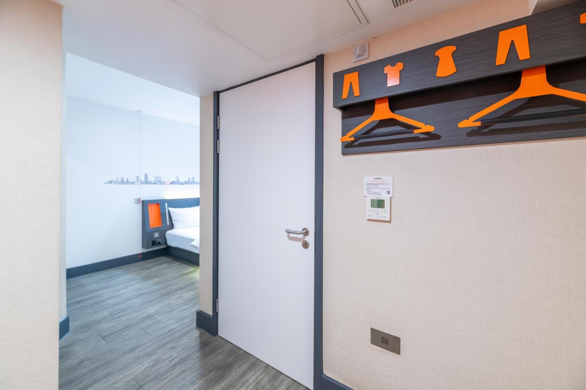 Easyhotel 3* Leeds (West Yorkshire)