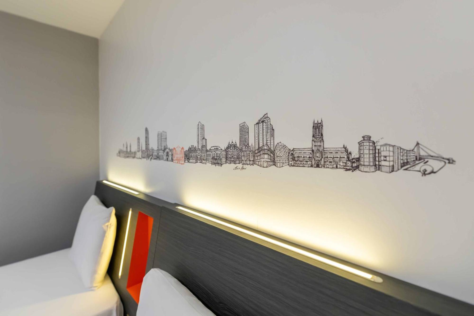 Hotel Easyhotel 3*